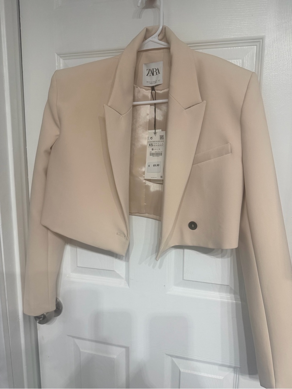 Zara light Beige Cropped Blazer and Skort Set classy - Picture 3 of 4